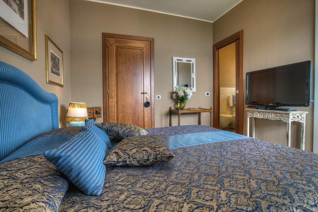 La Volpe Dorata Bed & Breakfast Stresa Exterior photo