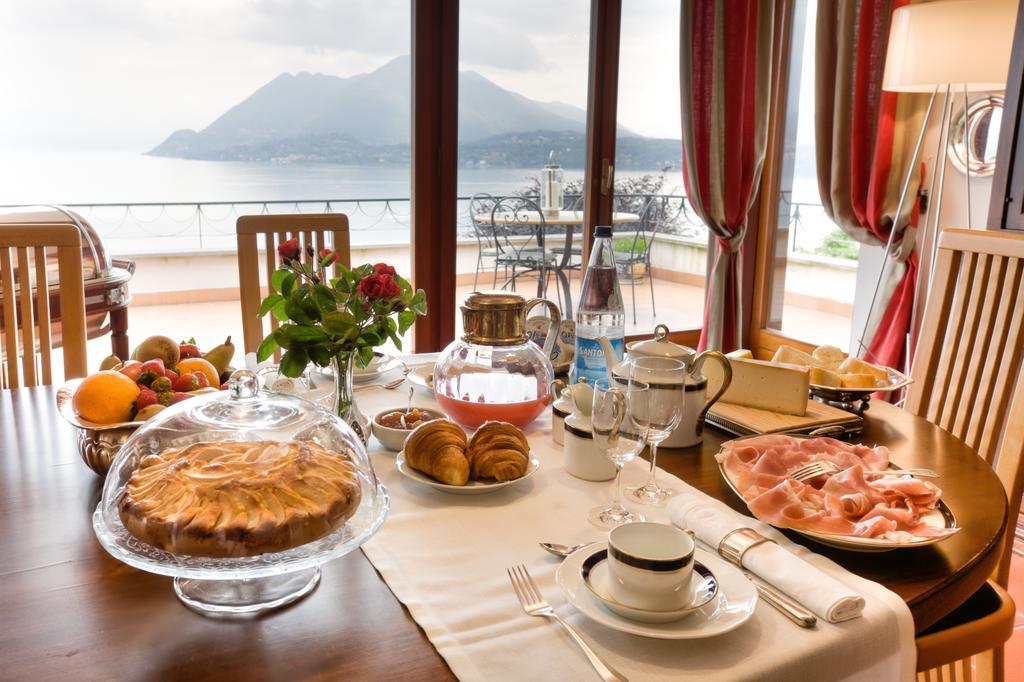 La Volpe Dorata Bed & Breakfast Stresa Exterior photo